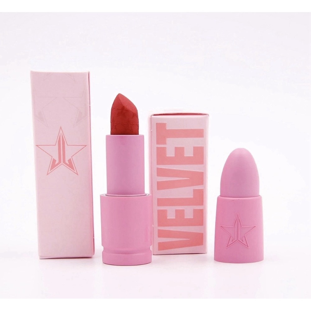 Jeffree Star Velvet Trap Lipstick Red Affair (Electric Red). NIB